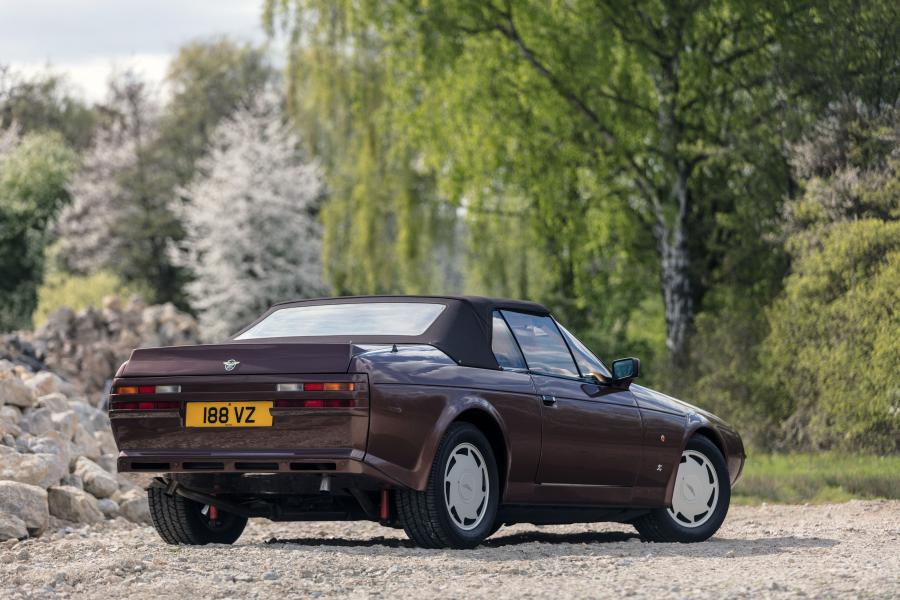  Aston Martin V8 Volante Zagato 1988 года  (UK) (фото 4 из 20)